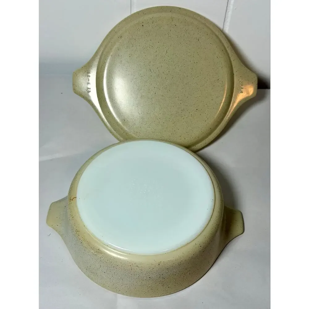 Vintage Pyrex 471 Homestead speckled Tan Casserole Dish With Lid 1 Pint